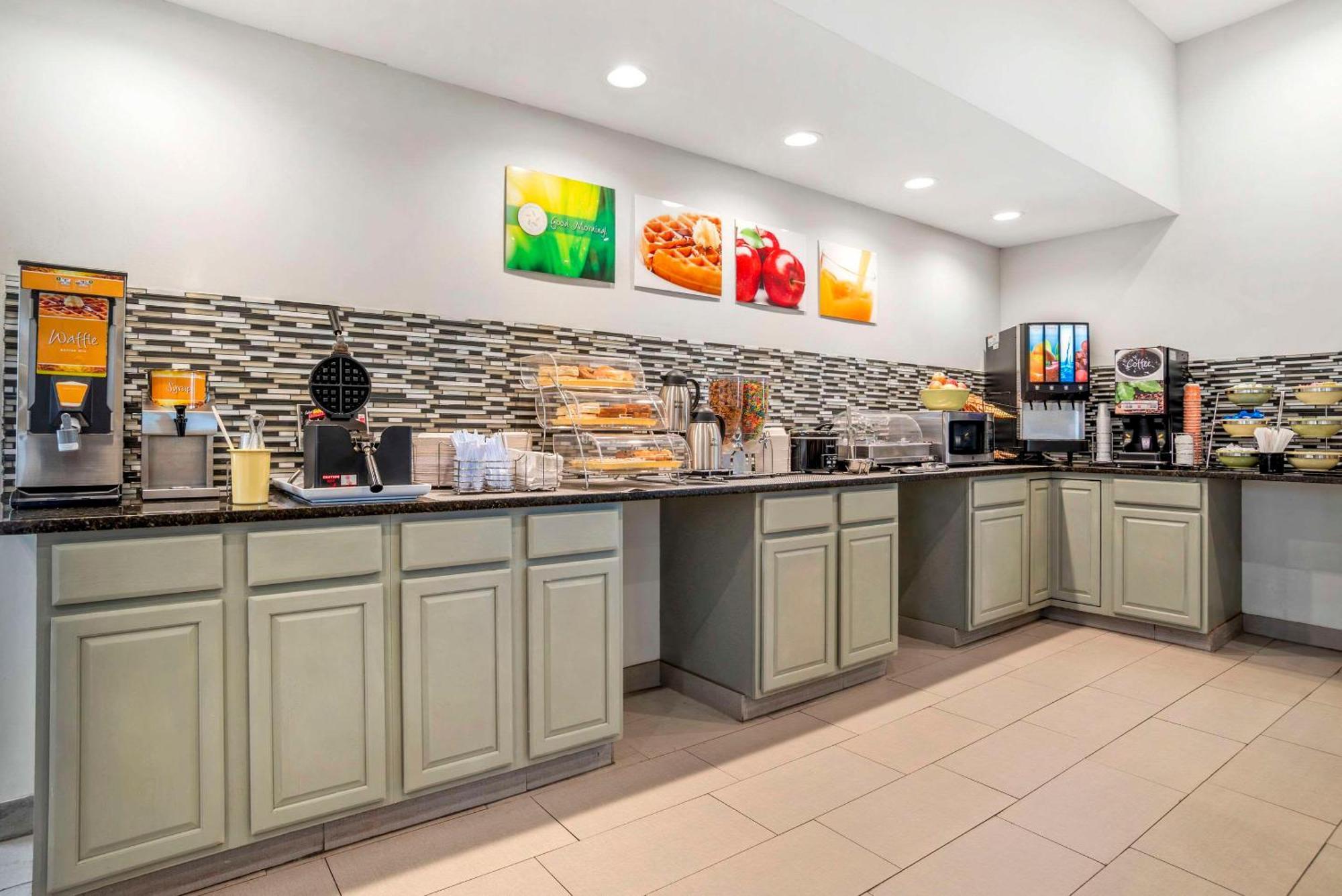 Quality Inn & Conference Center פנמה סיטי מראה חיצוני תמונה